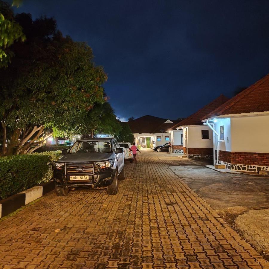 Northern Pearl Gulu Exterior foto