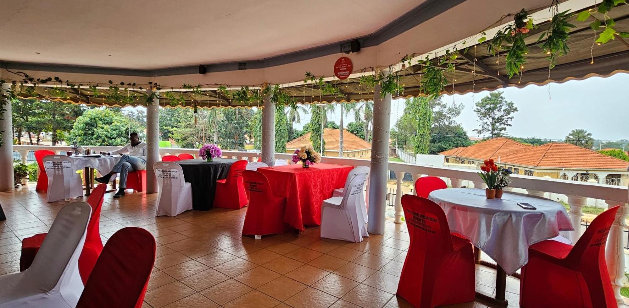 Northern Pearl Gulu Exterior foto